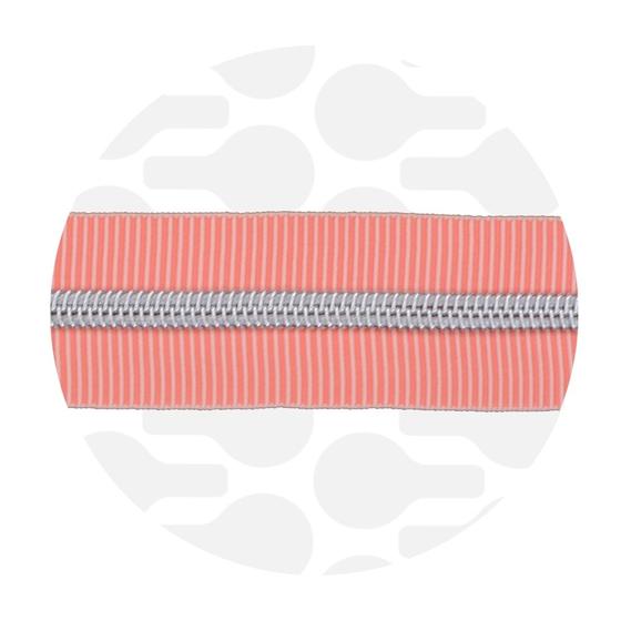 gestreiftes Reißverschlussband mit metallischer Optik. Flexibel, leicht zu nähen, ideal für Taschen & Accessoires Spiralreißverschluss koralle bei Spreefee kaufen