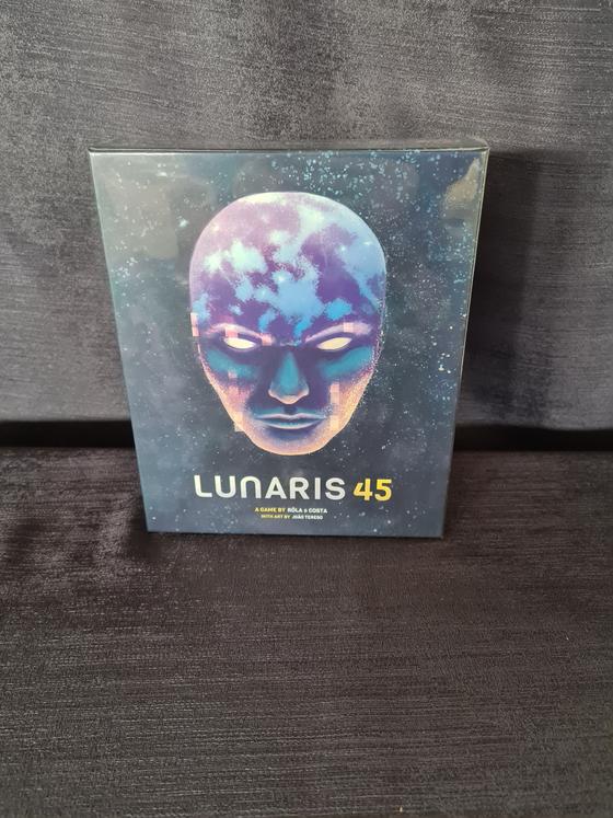Lunaris 45 - Huch