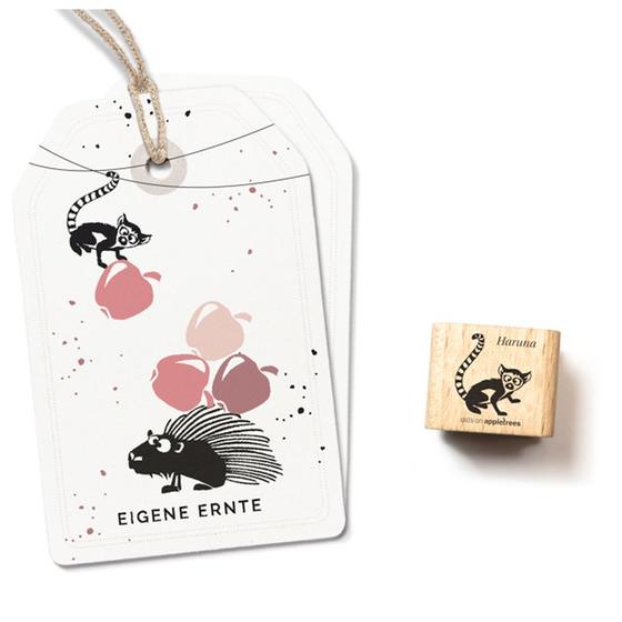 Cats on Appeltrees Stempel Lemur Haruna