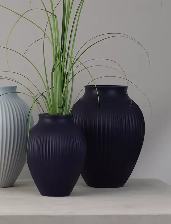 Vase Ripple Mat Dark Blue von Knabstrup