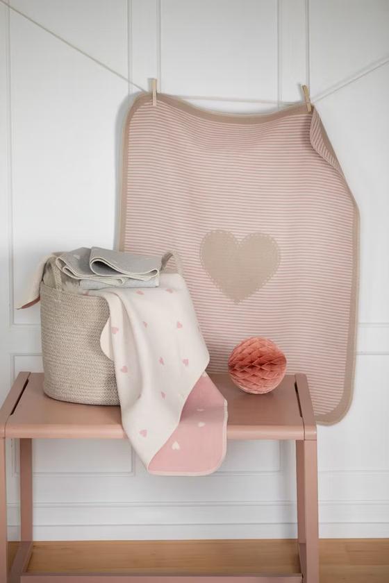 David Fussenegger Babydecke Herzen Allover Altrosa