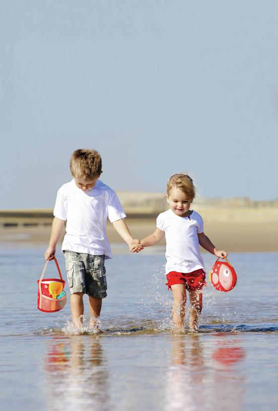 Strandspielset mit faltbarem Eimer und Tragetasche, 4-teilig