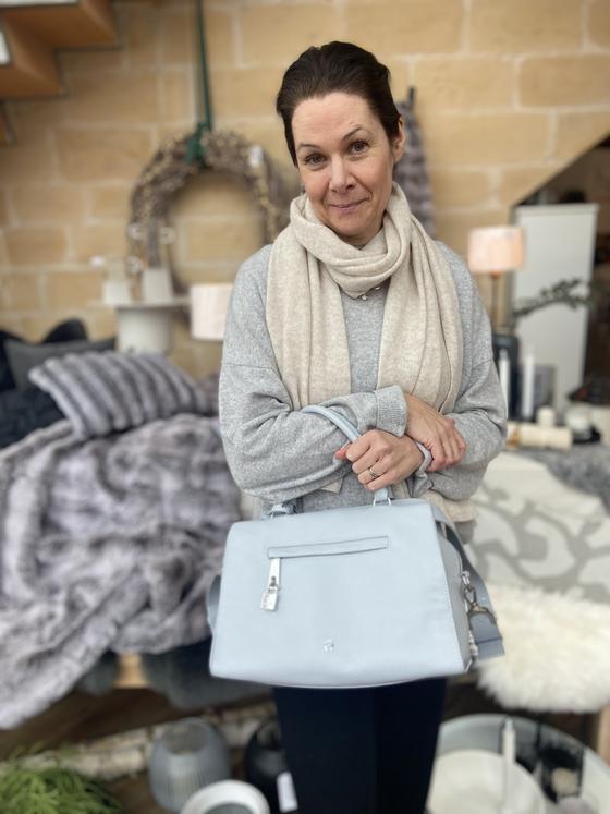 Aigner KAIA Handtasche hellgrau
