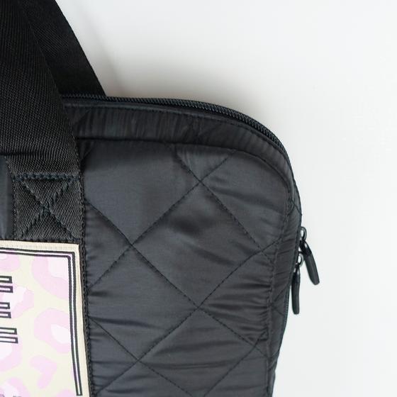 goldmarie Laptop Tasche LOVE IS MY SUPERPOWER Leo Label - schwarz - 28x38cm