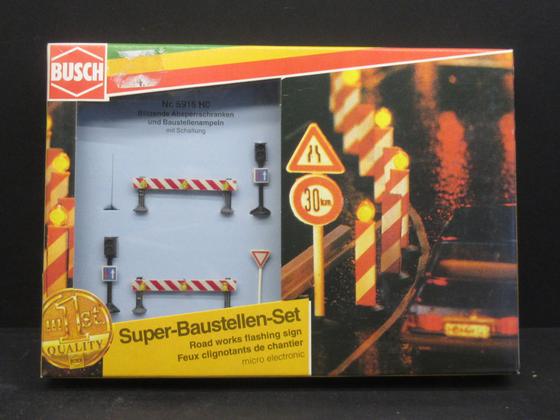 Busch 5915 Blink Absperrschranke mit Ampel Spur H0 OVP