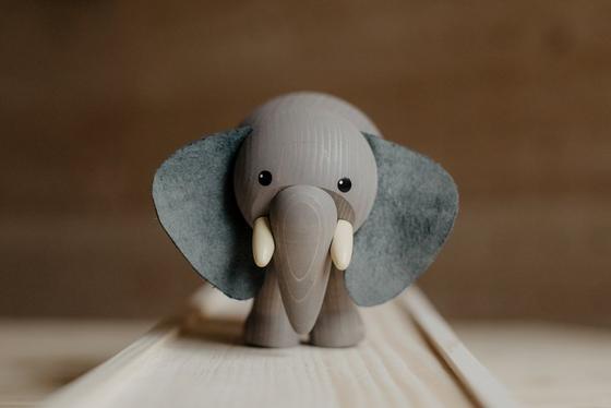 Elefant Lauftier aus dem Erzgebirge