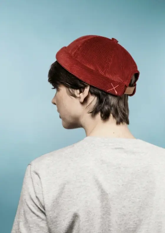 Docker Beanie Corduroy Rouge von Beton Cire