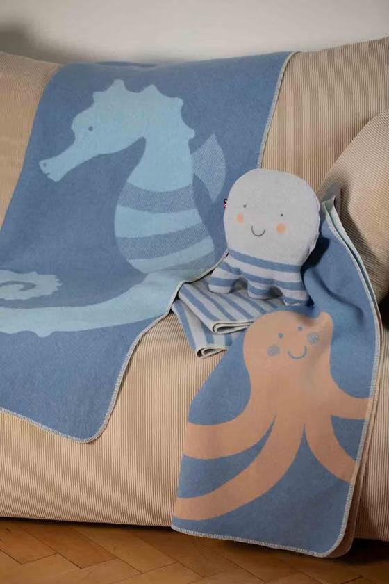 David Fussenegger Babydecke Ocean Friends Samtblau