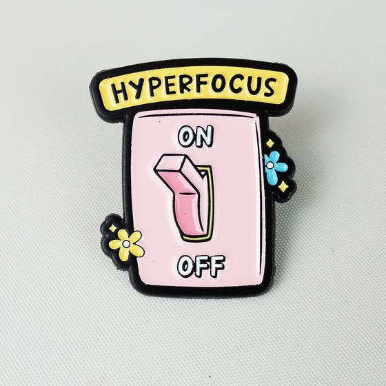 goldmarie On OFF HYPERFOCUS Pin - rosa - 3,5cm