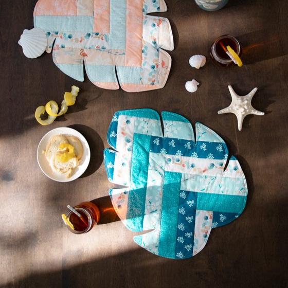 Moderner Taschenstoff Gulf Breeze mit maritimen Mustern und Palmen