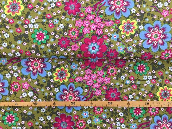 Baumwolle Blumen auf oliv