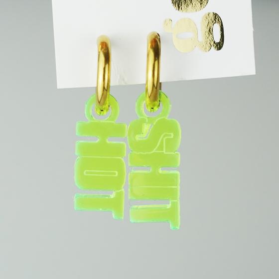 goldmarie Ohrringe HOT SHIT - Plexi Schriftzug - neon gelb - 2,5 cm