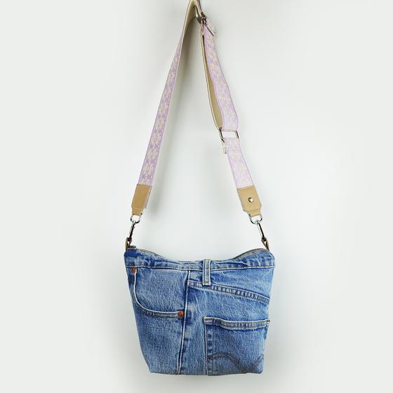 goldmarie Festival Tasche JEANS Recycelt - LOVE PEACE MOIN - Lilac New Edition - denim washed - 26x21cm