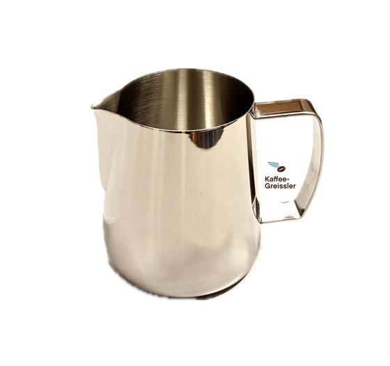 Milchkaennchen_300ml  Studio Barista Pro Milk Pitcher_Schoenbergers Kaffeegreissler