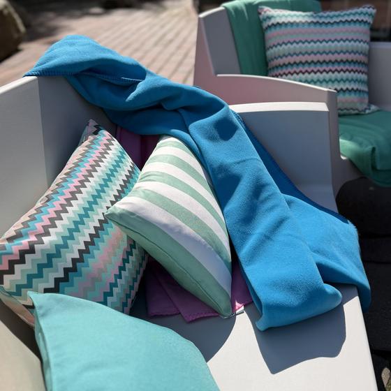 Dutch Decor SIA - Outdoor Kissen 30x50 cm - Gestreift mint weiß
