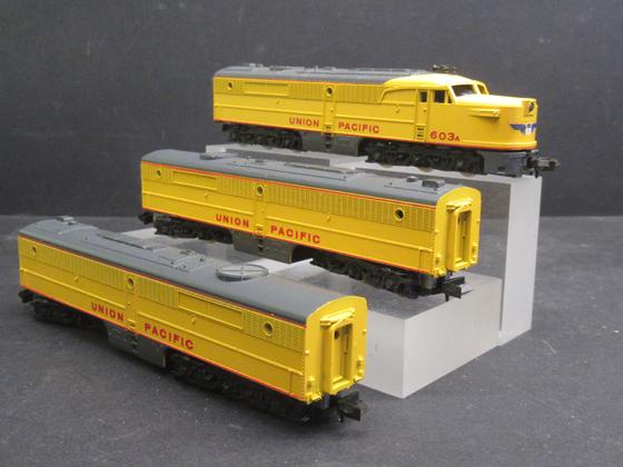 Con-Cor 1400 308 US Diesellok Alco PA-1 PB-1 Booster Unit Union Pacific gelb 3-Teile Spur N