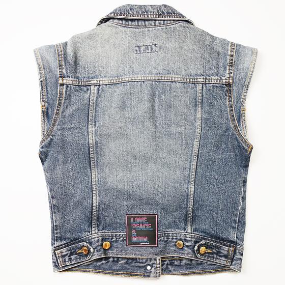 goldmarie Jeansweste LOVE PEACE MOIN - NR 36 - Recycelt aus einer Jeansjacke - denim washed blau