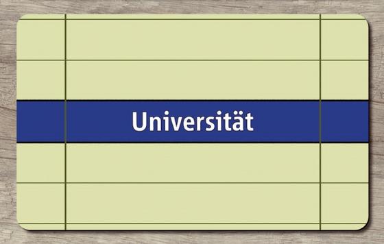 U-Bahnhof Universität Frühstücksbrettchen - weiße Schrift auf blauen Band auf weißen Fließen