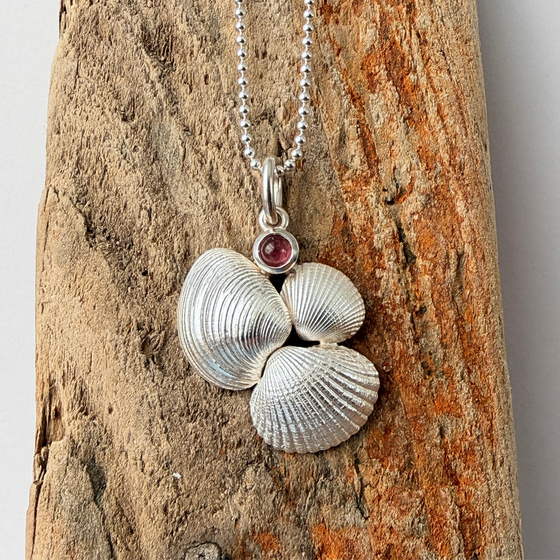 anhaenger_muscheln-silber_turmalin