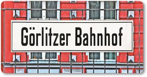 Görlitzer Bahnhof Görli Görlitzer Park U-Bahnhof Hotel Magnet Souvenir Berlin kaufen - Geschenkidee von tom bäcker - U1 - U3 - Kreuzberg - Oranienstrasse - 36 - Wiener Strasse - Dealer 
