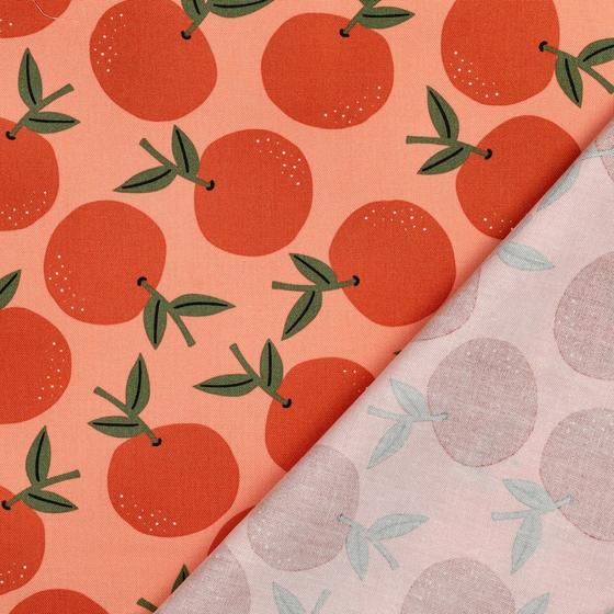 Fruchtiger Canvas-Stoff mit leuchtenden Orangen auf warmem Hintergrund – perfekt für Taschen, Shopper, Home-Deko und sommerliche Nähprojekte.