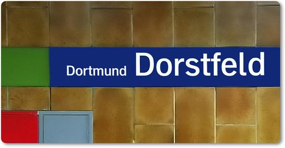 S-Bahnhof Dortmund Dorstfeld Kühlschrankmagnet weiße Schrift auf blauem Streifen über braunen Fliesen