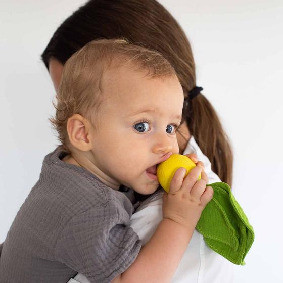 Oli&Carol Mini Doudou-Teether Lou the Lemon