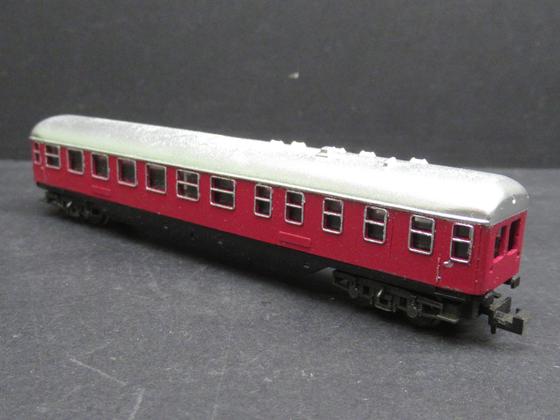 Selbst Umbau eines Steuerwagen (Hasenkasten) aus einem Speisewagen (3012) von Minitrix. Ohne Beleuchtung Länge 130 mm