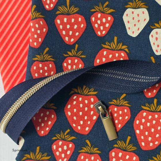 Pouch Nähset mit Erdbeer Canvas, Innenstoff und Reißverschluss
