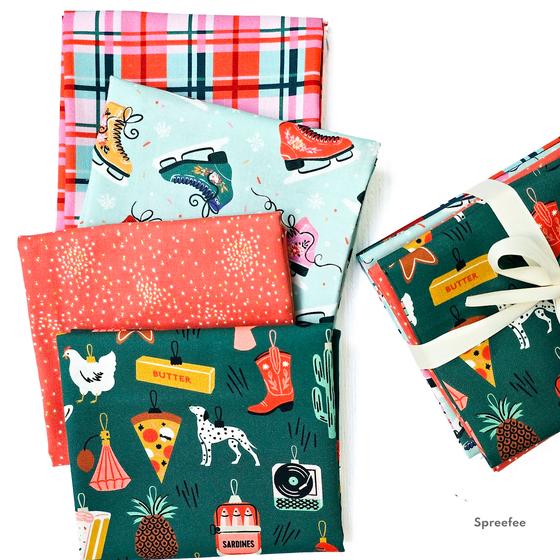 Weihnachtliches Fat Quarter Bundle aus Jolly Tidings und Merry and Mod von Cloud9 Fabrics