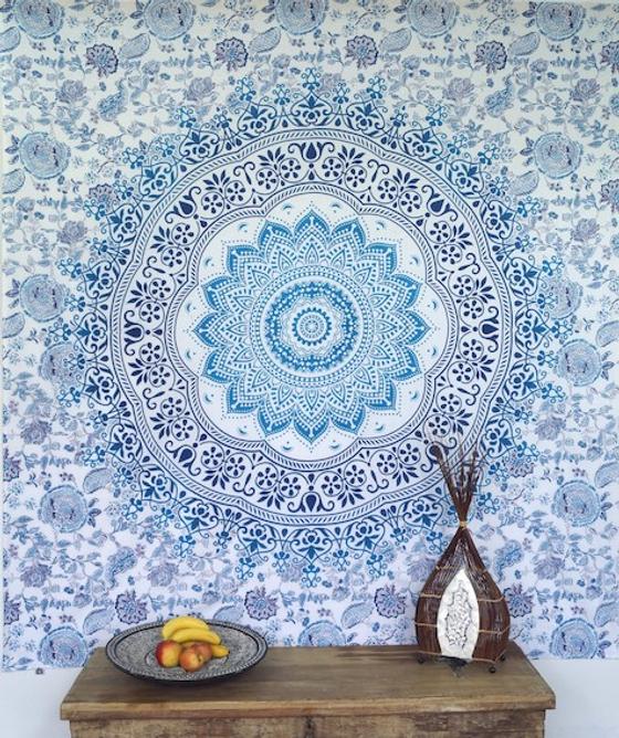 Boho-Style Wandbehang, indische Tagesdecke Mandala Druck - blau/türkis/weiß