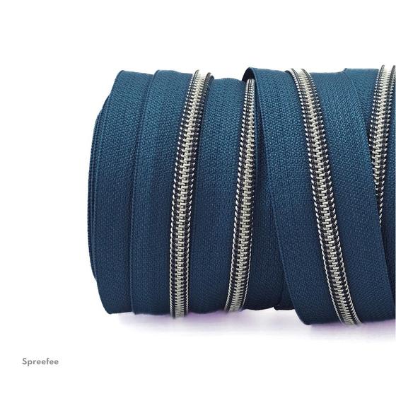 Endlos-Reißverschluss Ocean Blue mit silberner Spirale zum Taschen nähen bei Spreefee entdecken