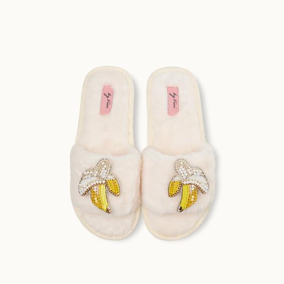 By Vivi. Brosche BANANE- für Slipper, Kleidung, Taschen und mehr - gelb-weiß