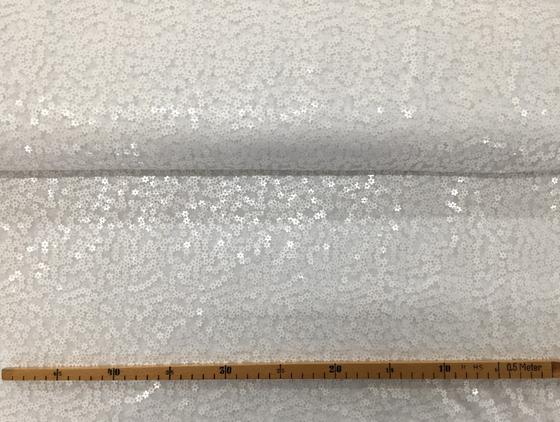 Tüll mit Paillettenblümchen weiß