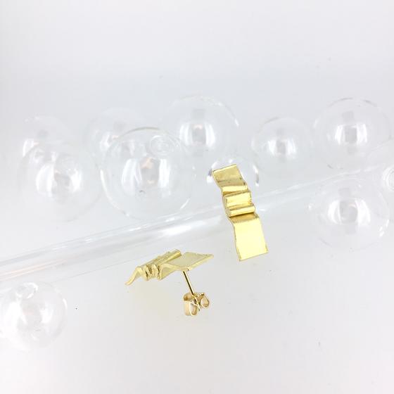 Ohrstecker_Gold_asymmetrisch_Unikatschmuck