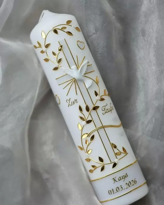 Edle Taufkerze eisgrau/gold - handgefertigtes Unikat von Kerzini