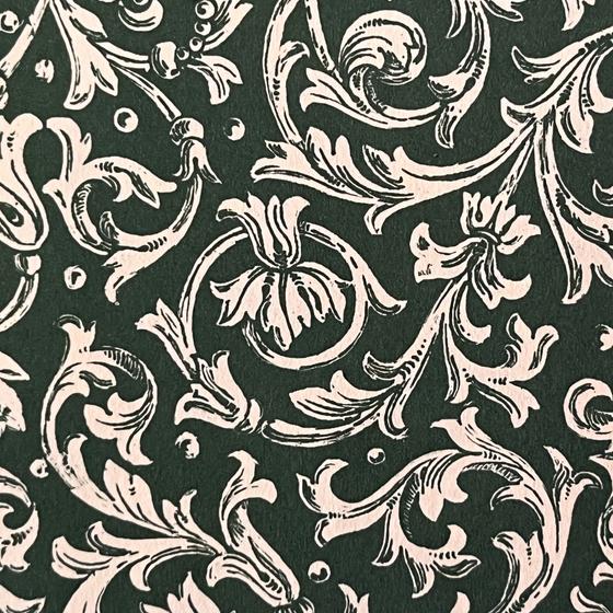 Italienisches Buntpapier, Akanthus-Ranken (creme) auf Dunkelgrün