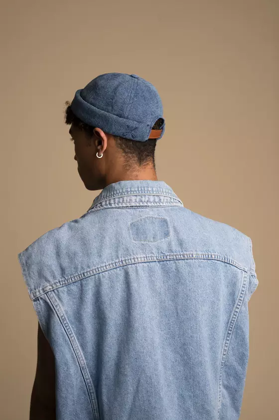Docker Beanie Indigi Washed Denim von Beton Cire