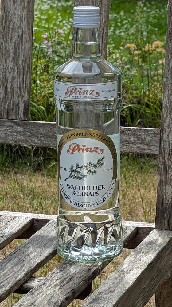 Prinz Wacholder Schnaps 40%, 1L Flasche im Bild
