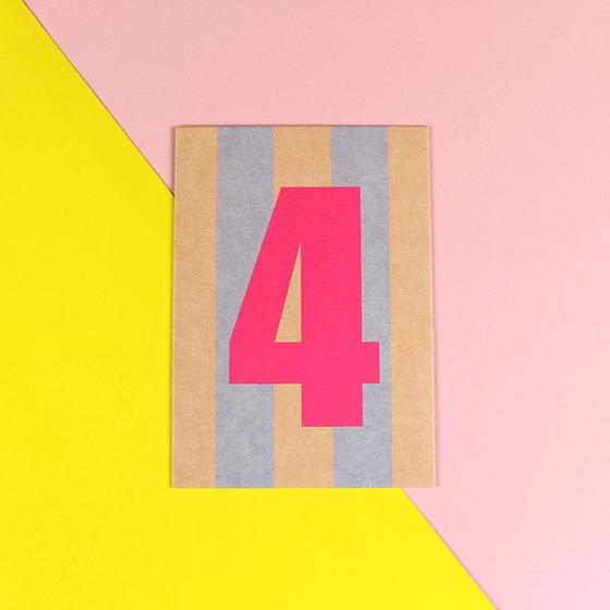 ava&yves Postkarte - Zahl 4 Flieder Rosa