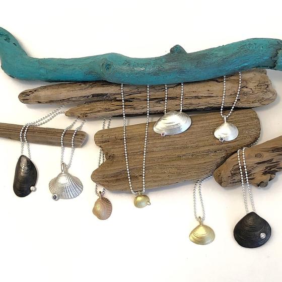 anhaenger-noerdliche-astarte-mit-brillant