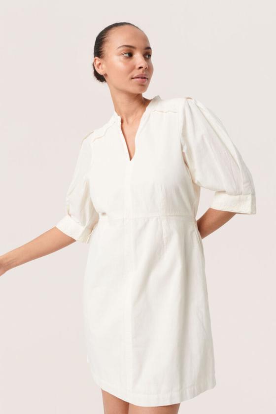 SOAKED IN LUXURY Kleid SLAnnabella 30407018 - altweiß