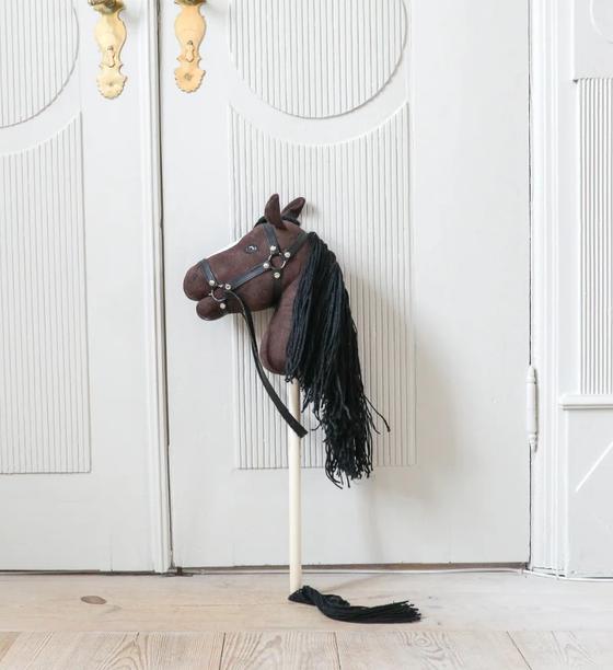 by Astrup Hobby Horse mit offenem Maul Brown