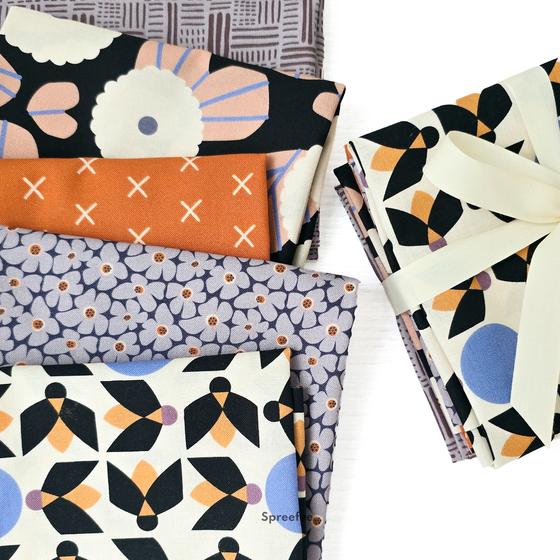 Fat Quarter Bundle aus Firefly Moon und Whimsical Forest Floor von Cloud9 Fabrics