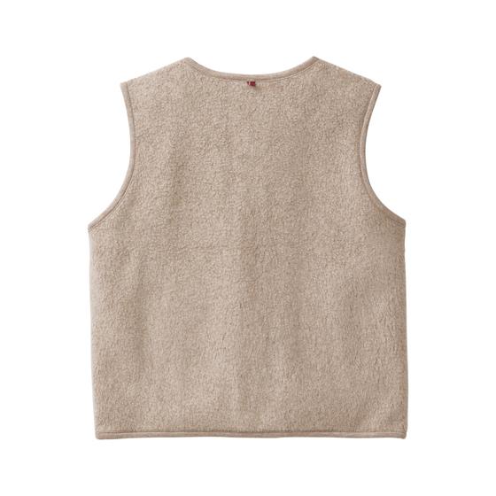 People wear Organic Fleece Weste Mélange Dunkelsand 