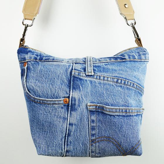 goldmarie Festival Tasche JEANS Recycelt - LOVE PEACE MOIN - Lilac New Edition - denim washed - 26x21cm