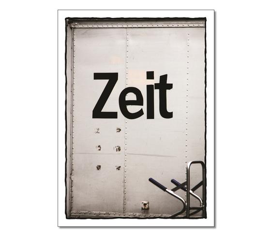 Besondere Foto-Postkarte - Zeitlieferung - Terminstress - Zeitmangel - besondere Postkarten - Typografie im Foto - von tom bäcker a-point-of-view