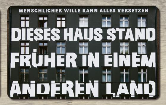 Frühstücksbrettchen  Menschlicher Wille kann alles versetzen weiße Schrift auf schwarzem Mietshaus
