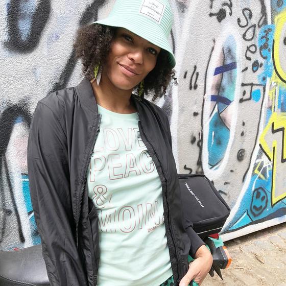 goldmarie Bucket Hat Hut LOVE IS MY SUPERPOWER mint 