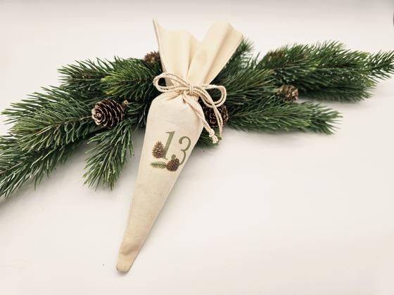 Adventskalender mit Räucherwerk